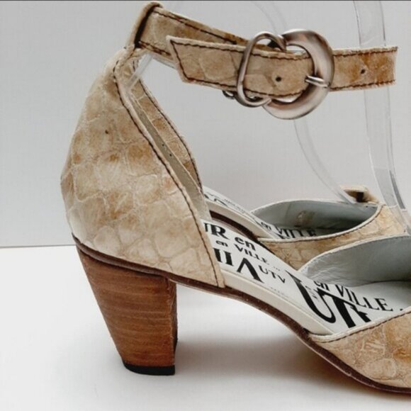UN TOUR EN VILLE Snake Pattern Beige Pointy Toe Heels Leather Shoes Sz 7.5 - 8 - Picture 4 of 16